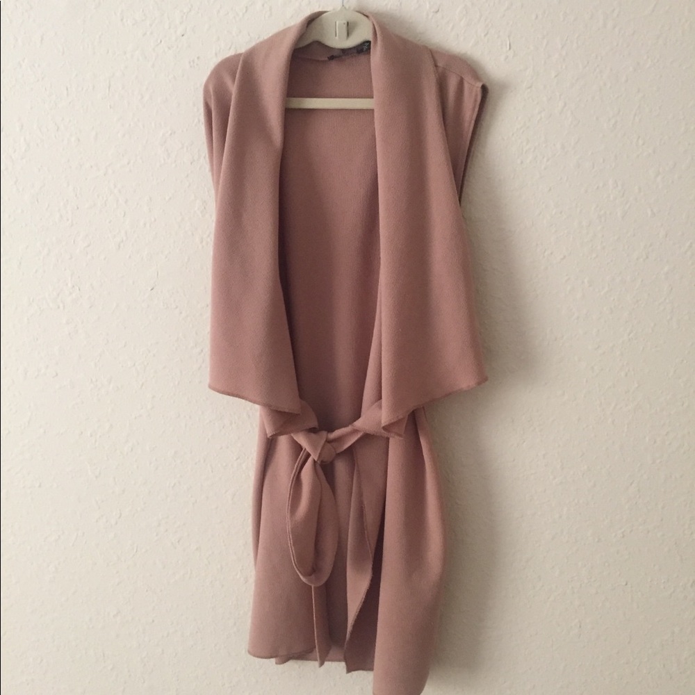 Boohoo Sleeveless Duster / I accept Offers